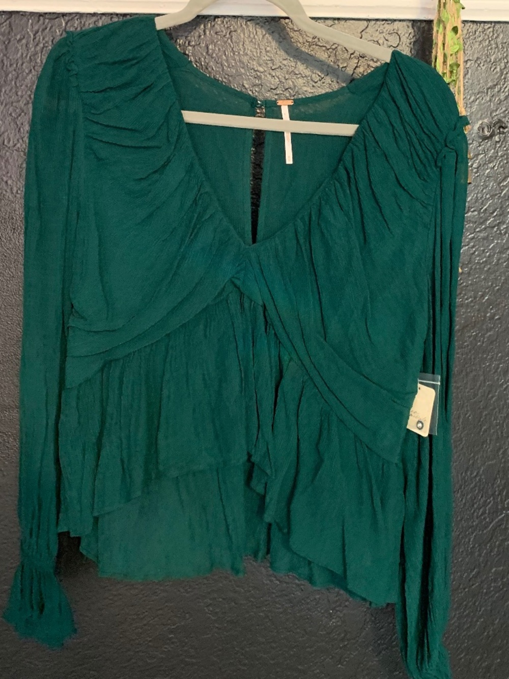Free People dark green flowy peasant top NWT sz M cottage core